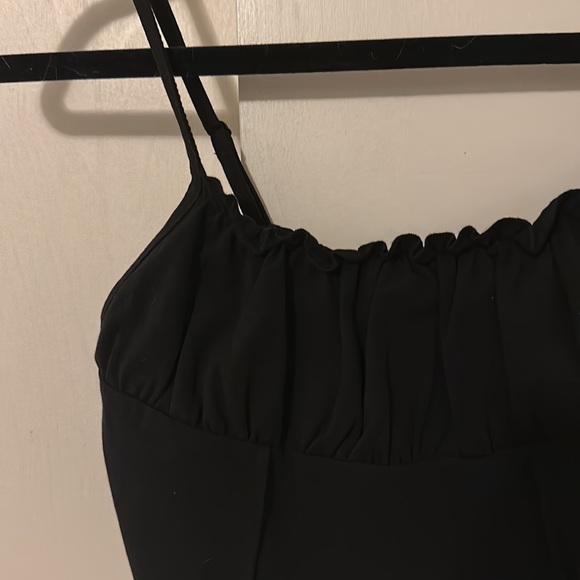 Garage size small black crop top - Picture 2 of 4